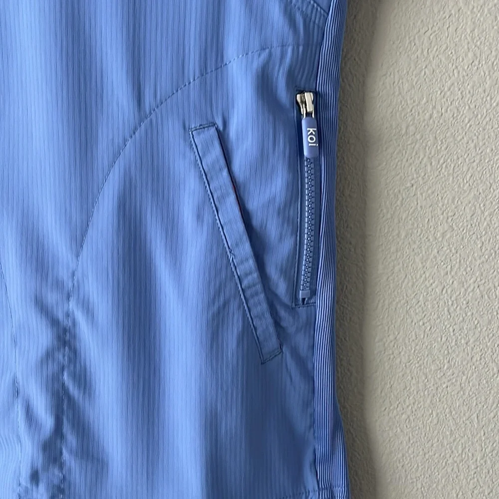 Women’s Koi Lite Scrub Top XXS NWOT - Picture 2 of 4